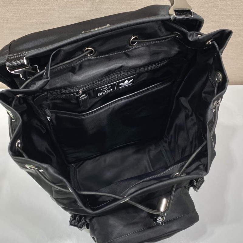 Pra*a backpacks